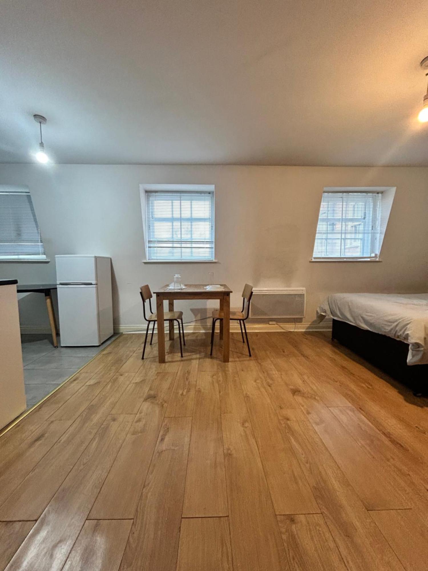 Leicester Studio At City Centre With Free Parking Ngoại thất bức ảnh