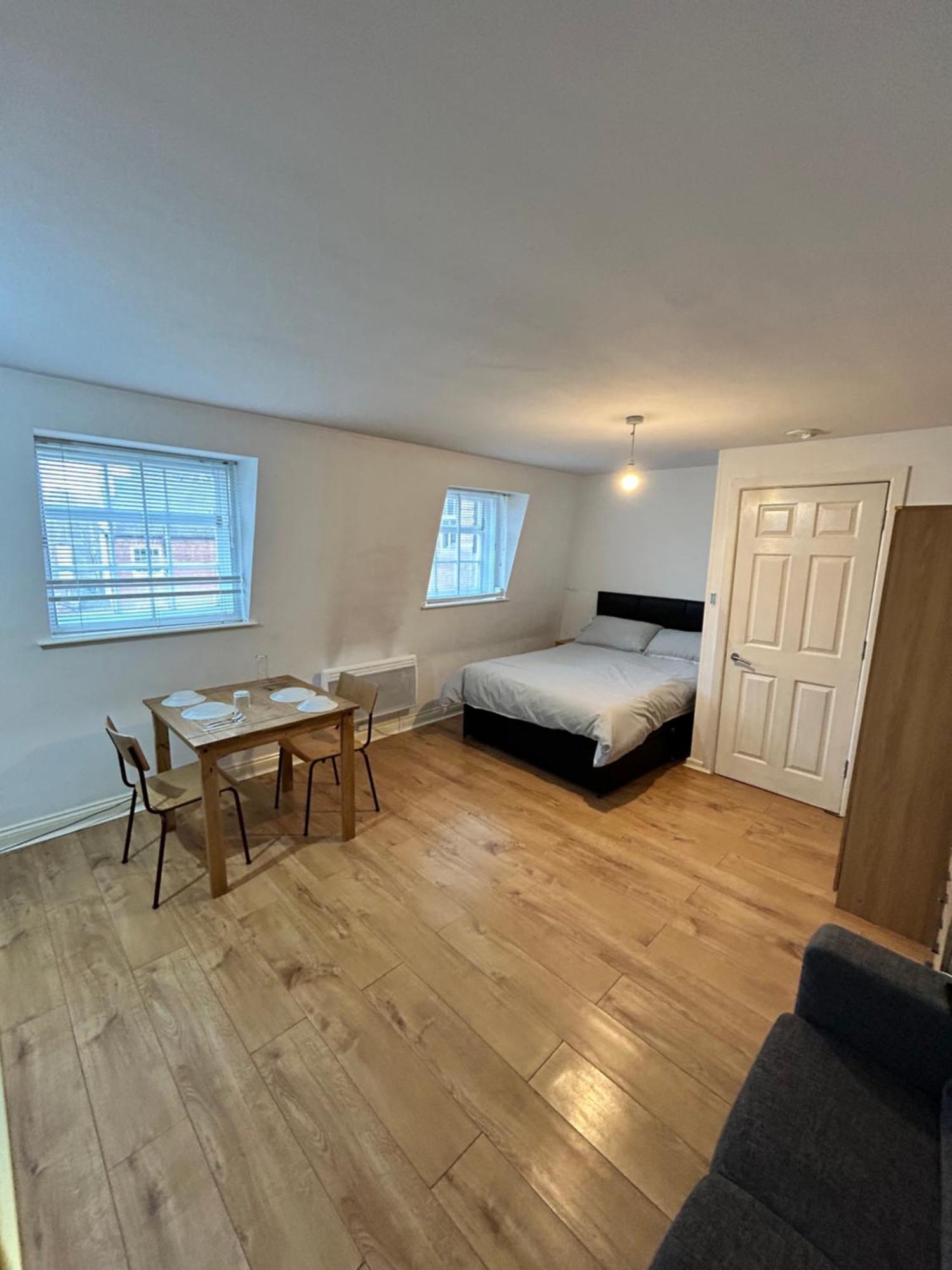 Leicester Studio At City Centre With Free Parking Ngoại thất bức ảnh